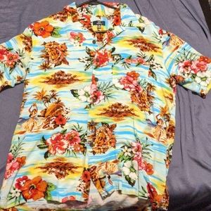 Vibrant Hawaiian t-shirt